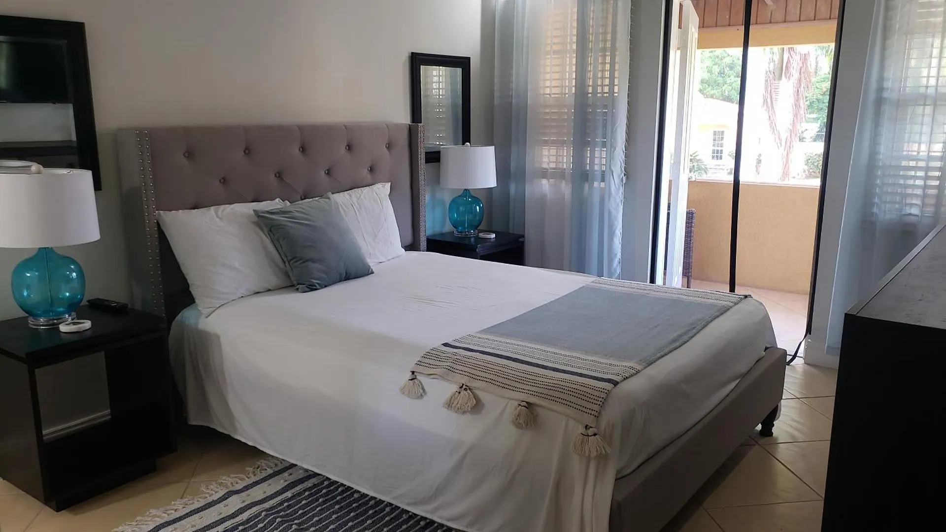 Ivys Luxury Townhouse Apartment Montego Bay