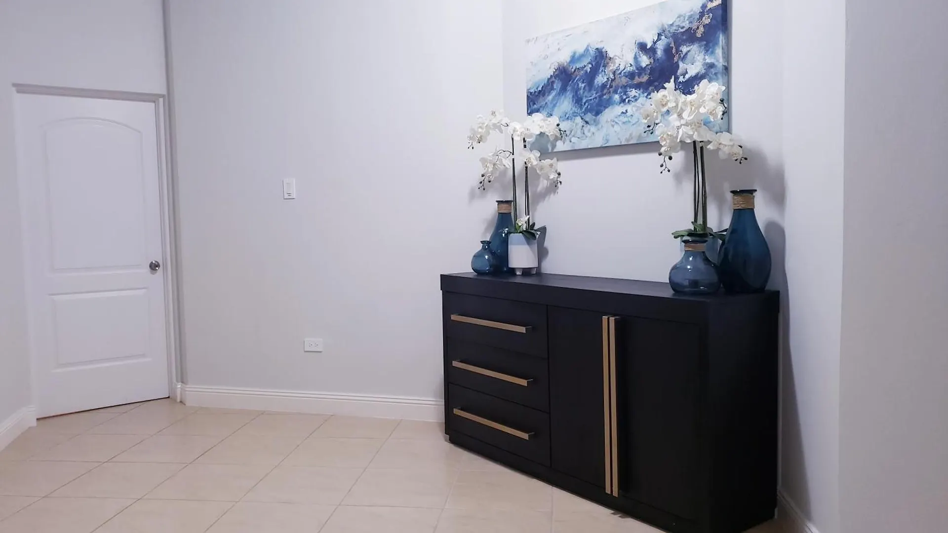 Ivys Luxury Townhouse Apartment Montego Bay Jamaica