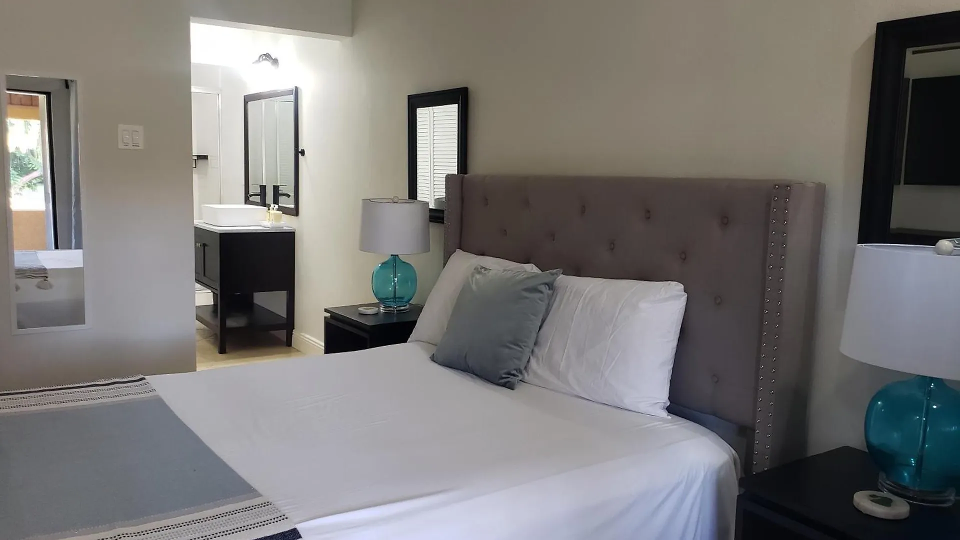 モンテゴ・ベイIvys Luxury Townhouseアパートメント アパート