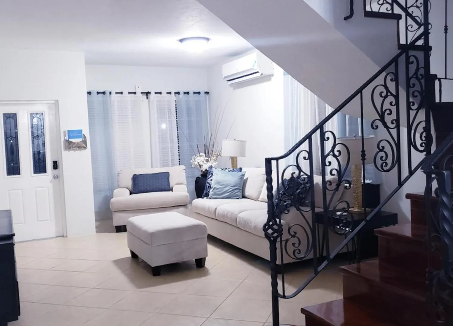 Ivys Luxury Townhouse Apartment Montego Bay