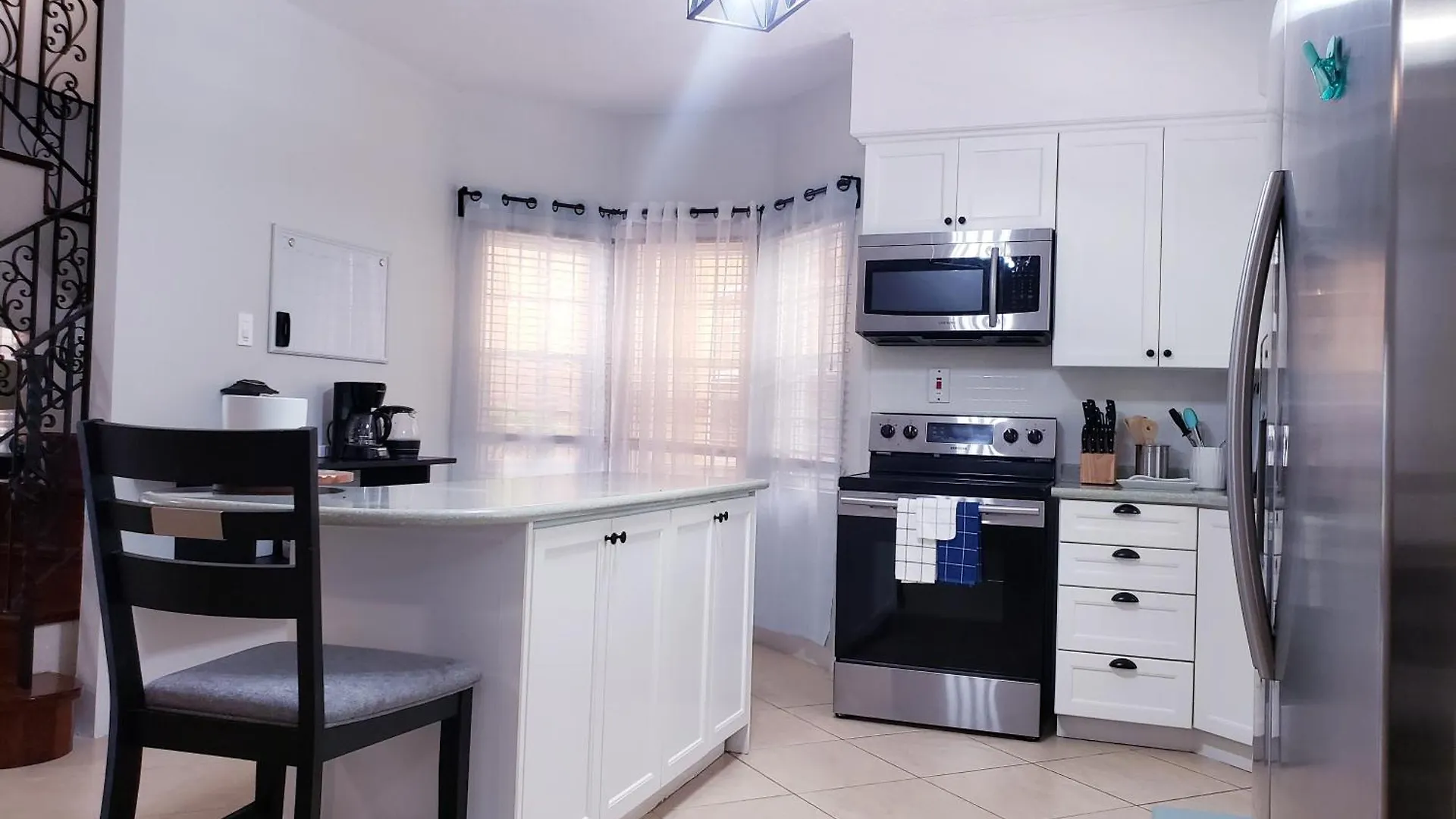 Ivys Luxury Townhouse Apartment Montego Bay Jamaica