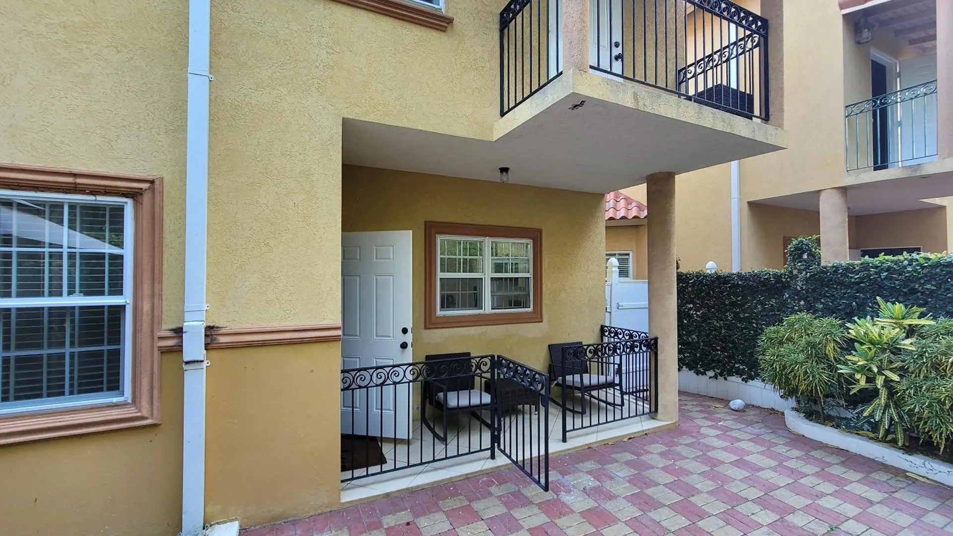 Ivys Luxury Townhouse Apartment Montego Bay